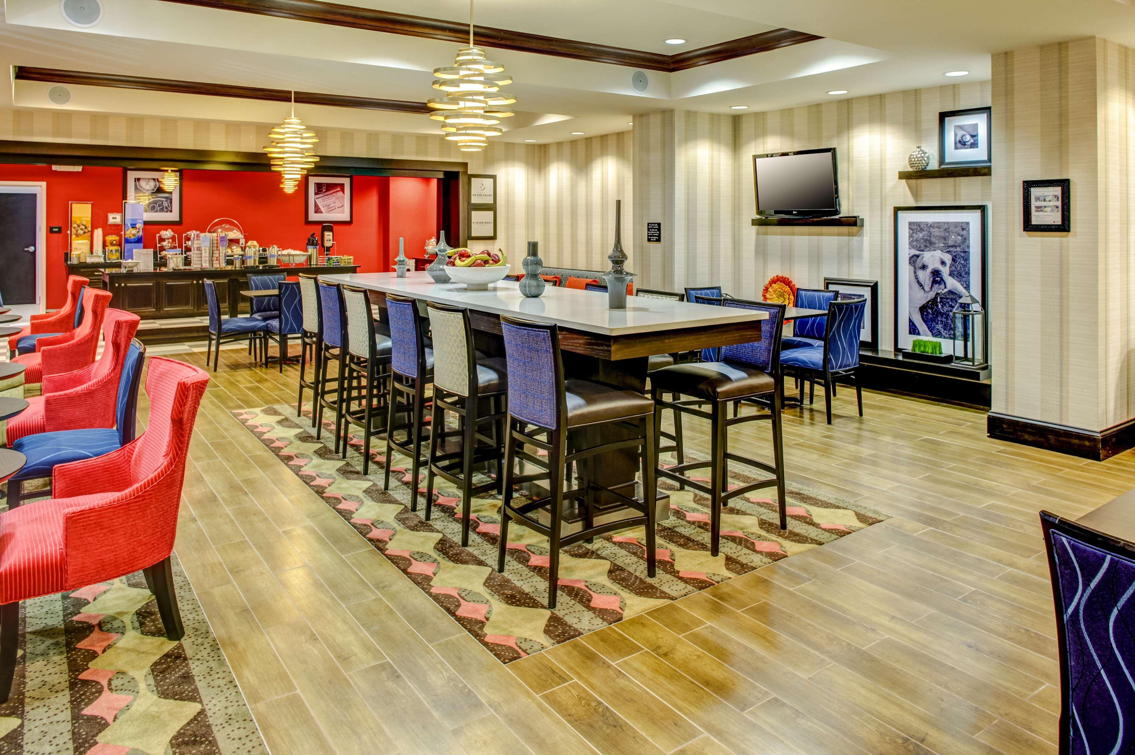 Hampton Inn Thomson Exteriör bild