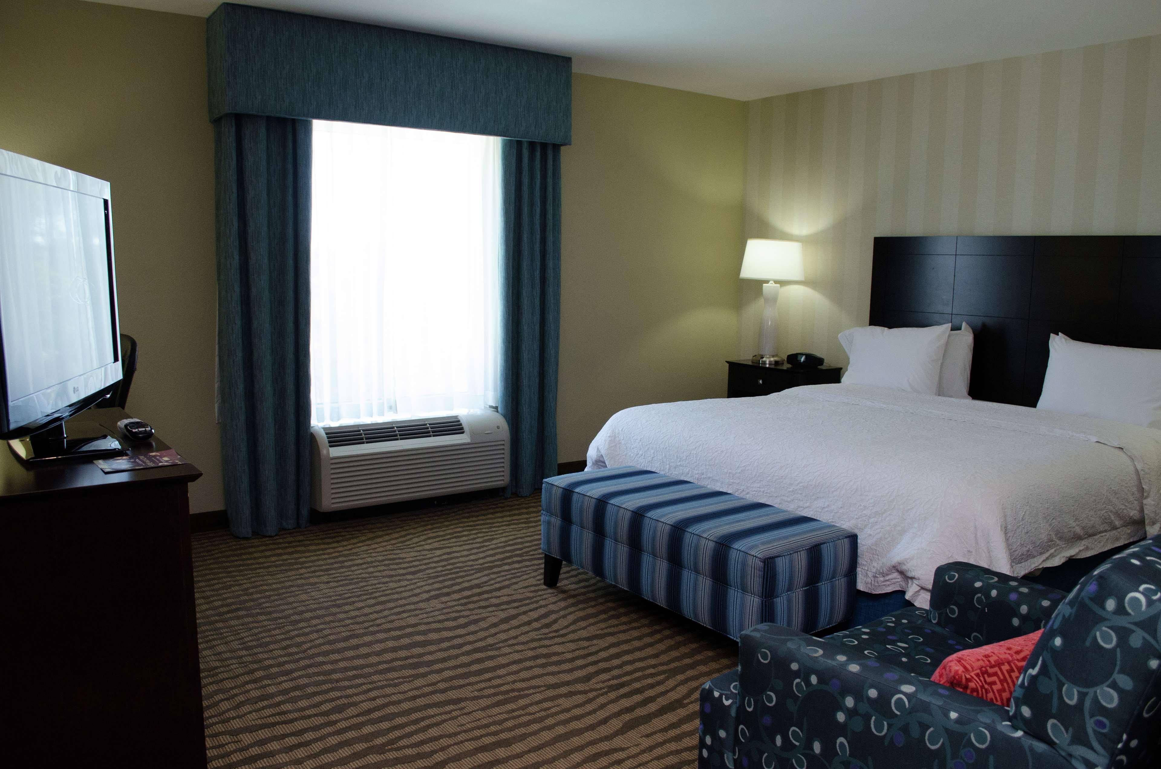 Hampton Inn Thomson Exteriör bild