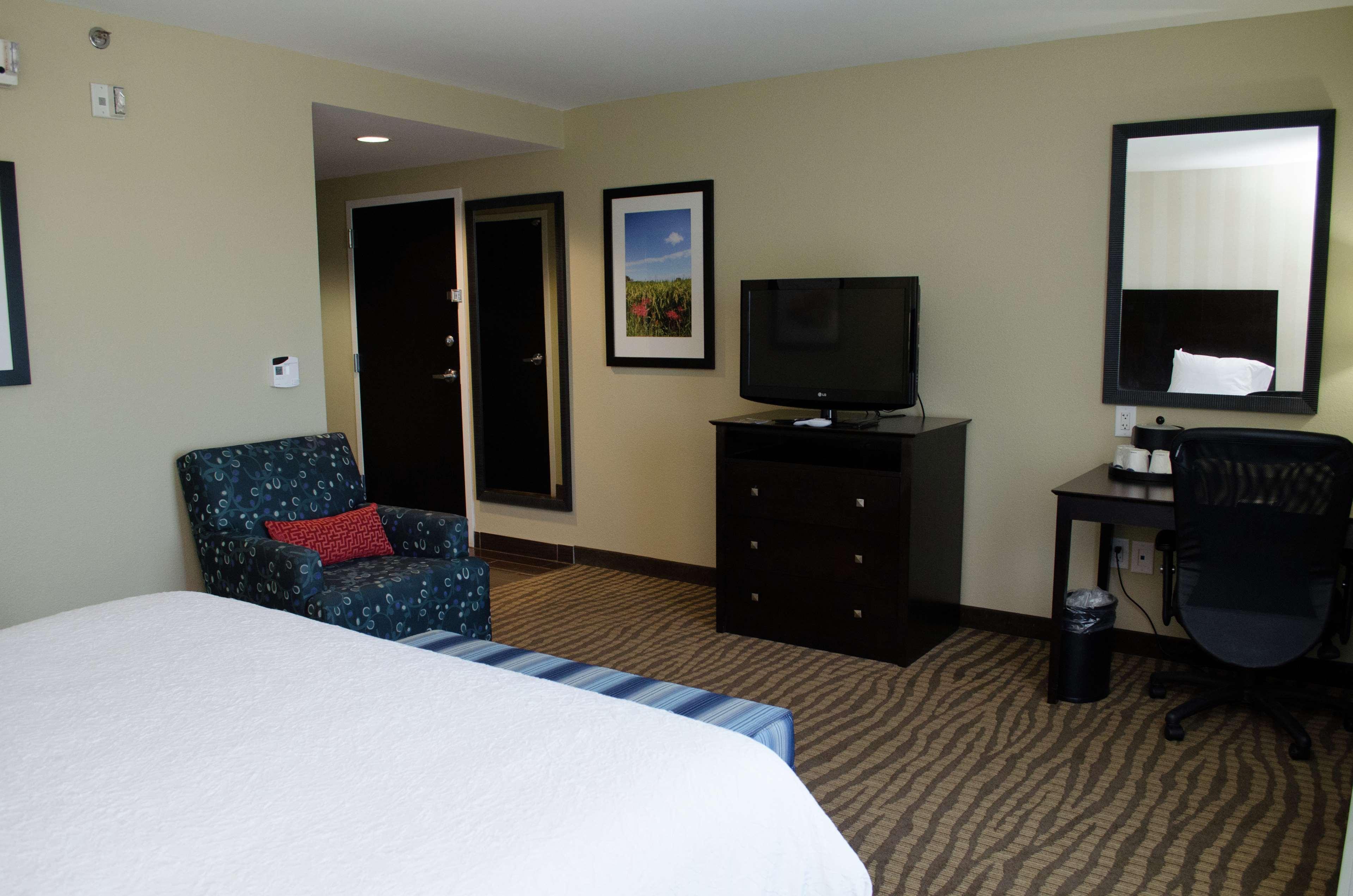 Hampton Inn Thomson Exteriör bild