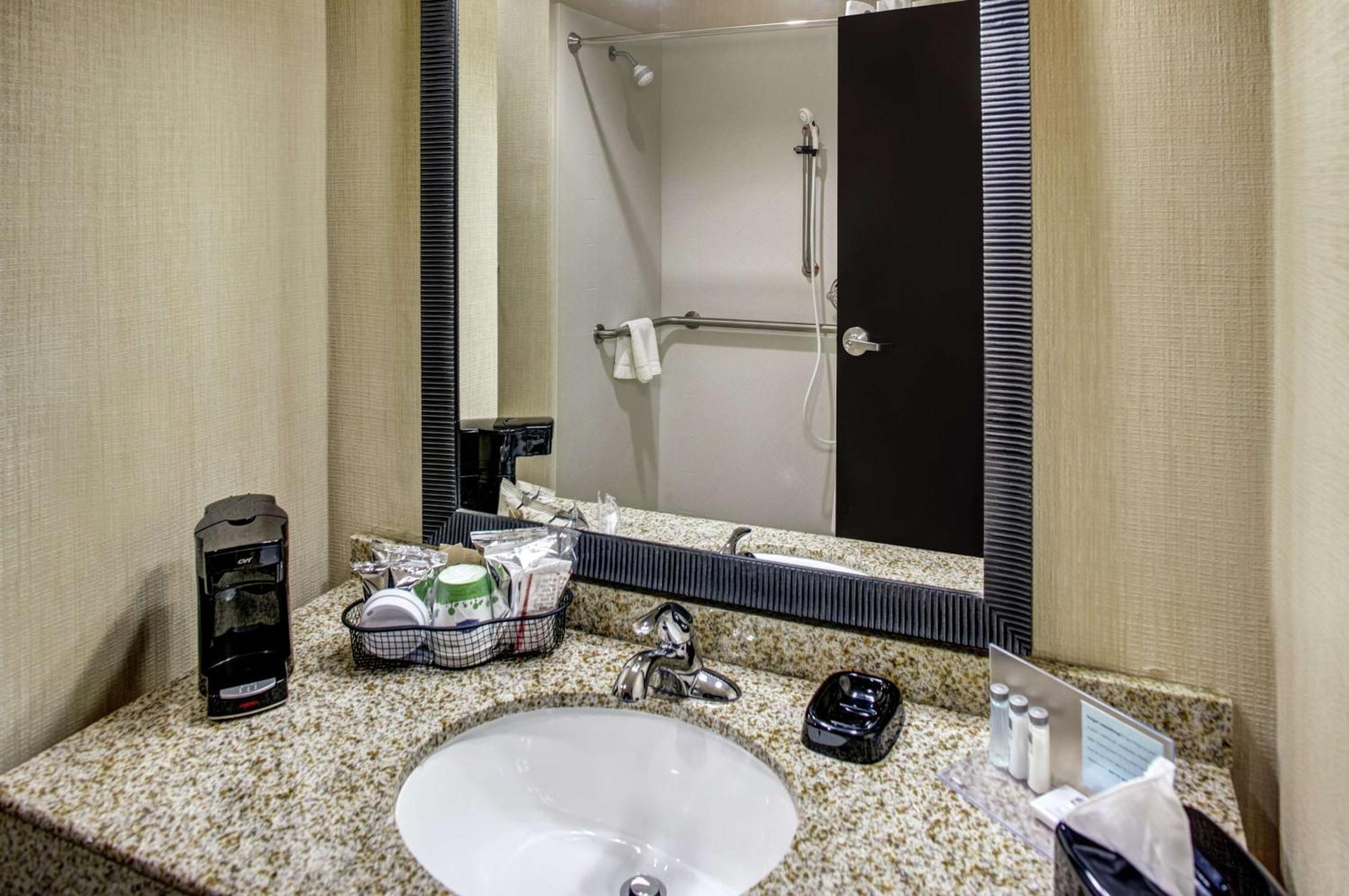 Hampton Inn Thomson Exteriör bild